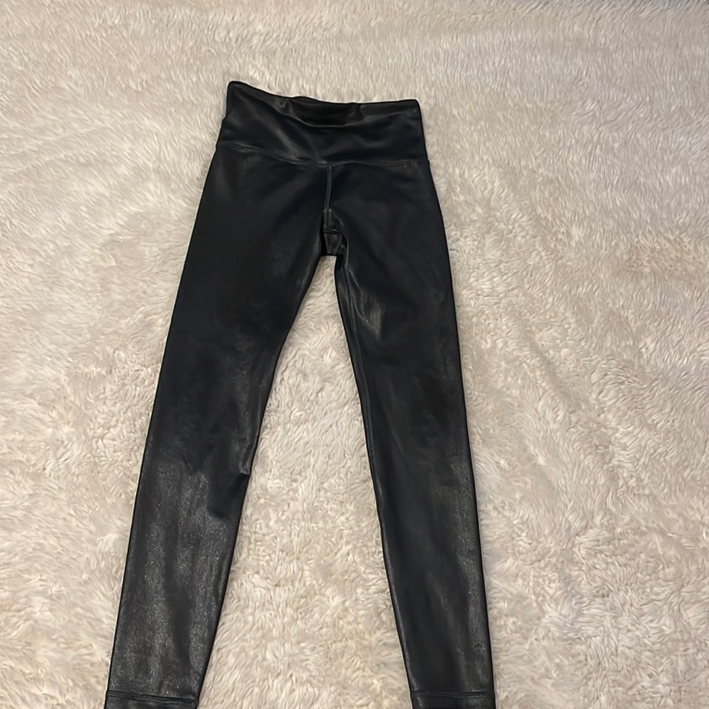 ATHLETA ELATION ULTRA HIGH RISE TIGHT size xxs